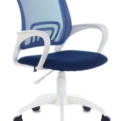 Кресло BRABIX "Fly MG-396W" (белый/темно-синее) 532399 в Приобье - priobie.mebel24.online | фото