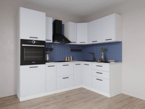 Кухонный гарнитур угловой Смоки 2400*1600 (Стол. 38мм) в Приобье - priobie.mebel24.online | фото 1